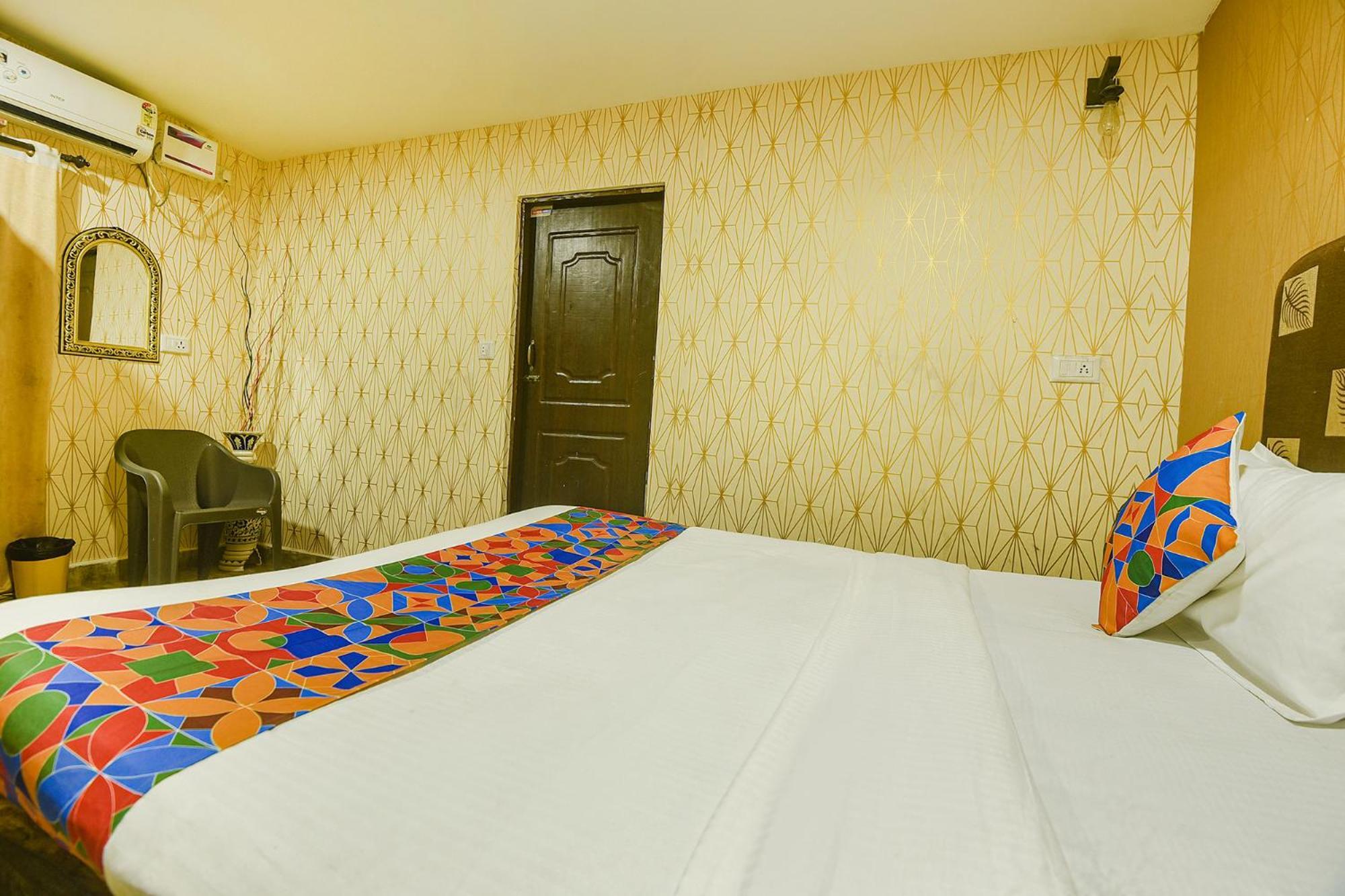 Fabhotel Rj 18 Beach Resort - Nr Baga Beach Экстерьер фото